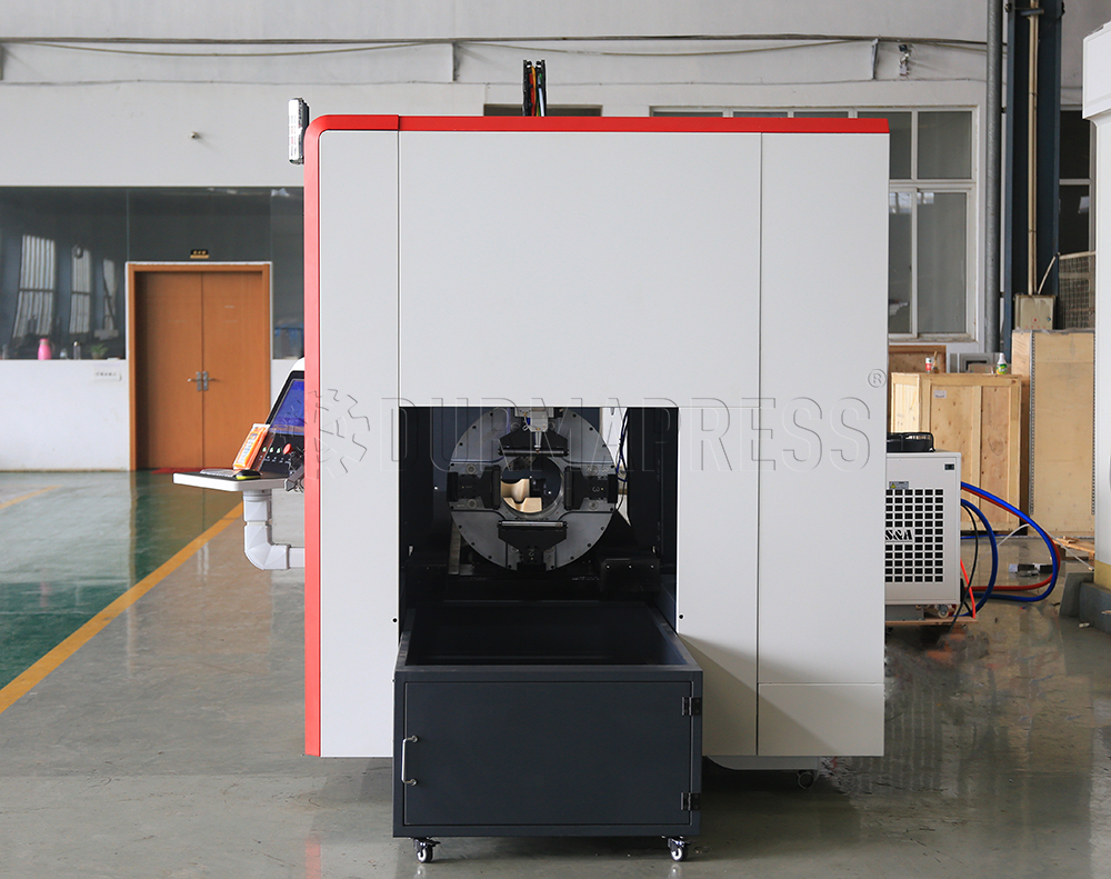 Vamp laser cutting machine is easy to use, can projection positioning cutting different graphics