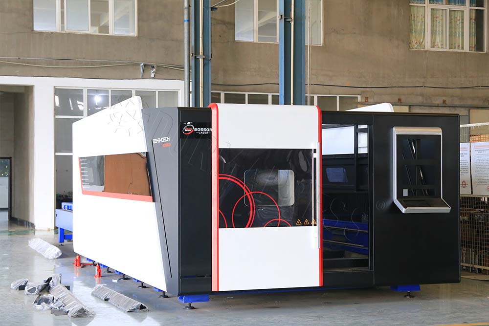 Cnc laser cutting machine 2000w fiber typesetting six matters needing attention